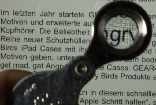 Spiegel Online nimmt das neue iPad unter die Lupe - wörtlich.