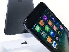 iPhone 7 verkauft sich wie geschnitten Brot