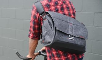 Peak Design Everyday Messenger Bag im Test: Die Mutter aller Taschen