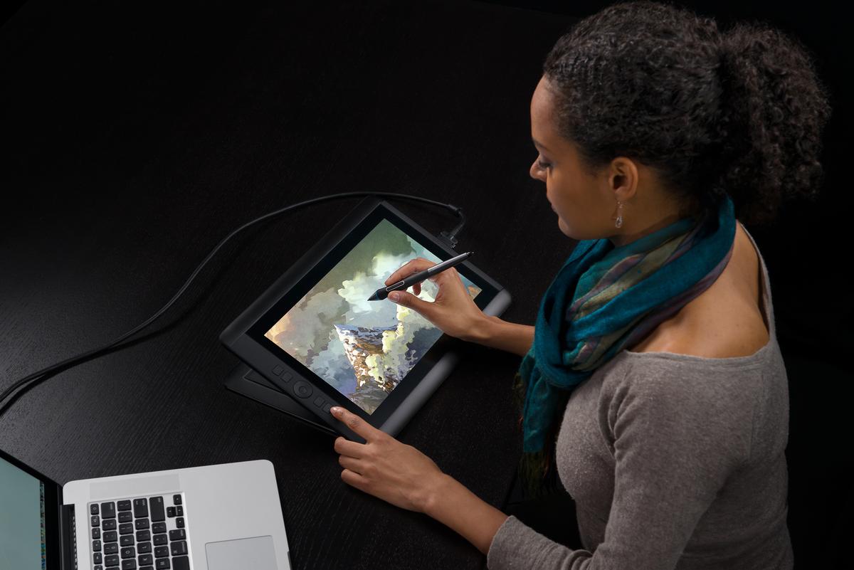 Графический планшет Wacom Cintiq 13 HD