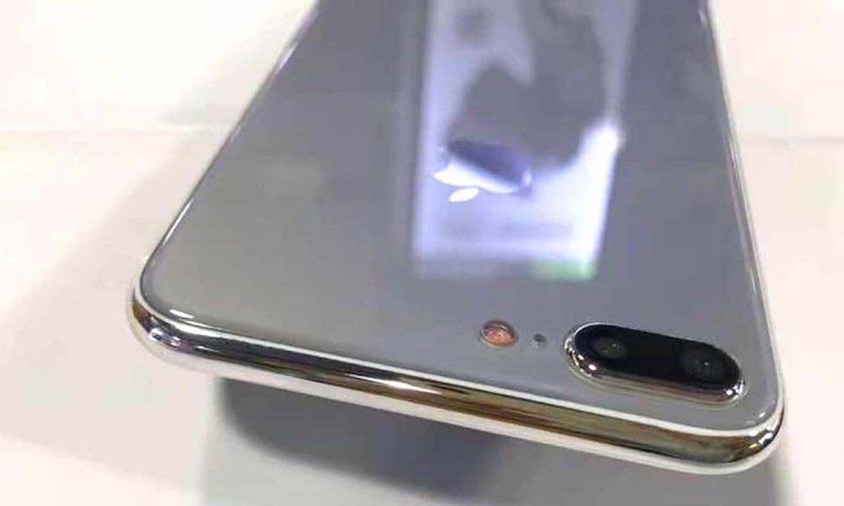Iphone 7s Mit Glasruckseite Und Drahtloses Ladefunktion Mac Life