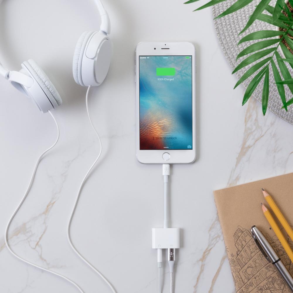 iPhone 8 laden & Musik hören mit Belkin 3,5mm Audio+Charge