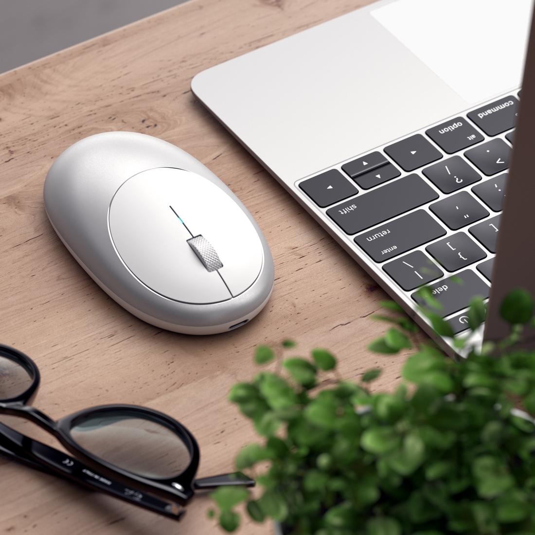 Satechi Stellt Neue Alu Maus Und Schreibtischunterlage Aus Leder Vor Mac Life