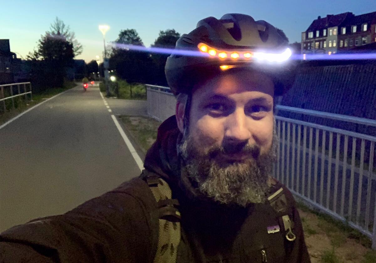 Lumos Kickstart Im Test Fahrradhelm Mit Licht Und Intelligenz Mac Life