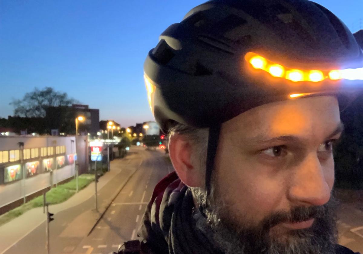 Lumos Kickstart Im Test Fahrradhelm Mit Licht Und Intelligenz Mac Life