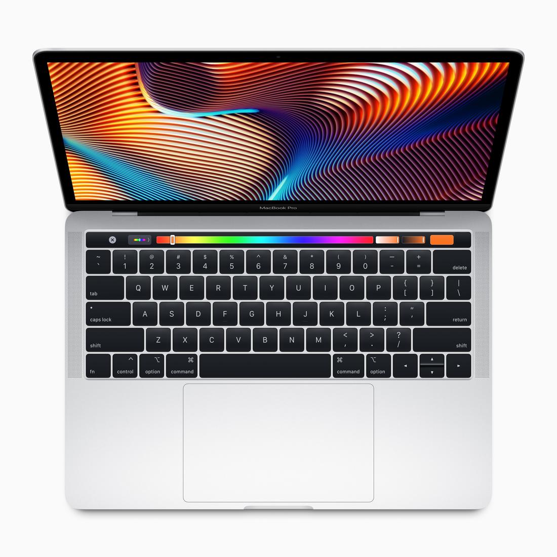 Macbook Pro Warum Man Mit Dem Kauf Des 13 Zoll Modells Warten Sollte Mac Life