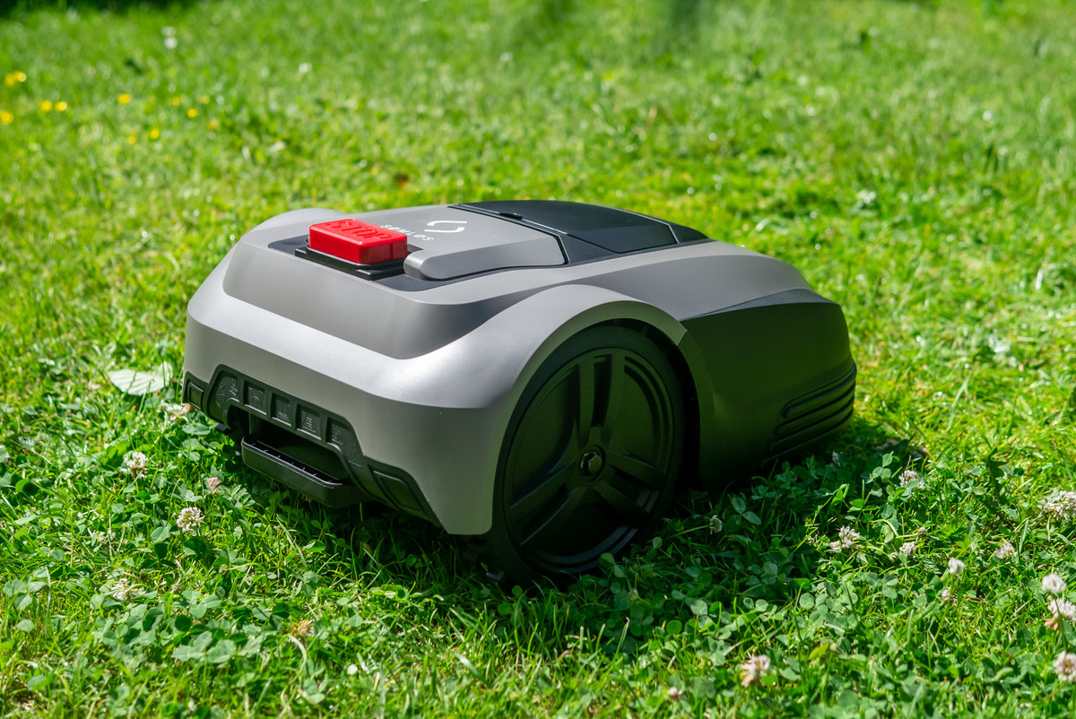 PremiumMähroboter für große Rasenflächen im Test Mac Life