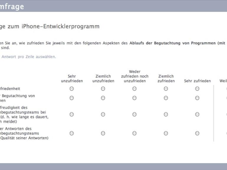 <b>Entwicklerumfrage</b> Über ein Webformular dürfen registrierte Entwickler ihre Meinung kundtun. <i>Dank für den Screenshot an Yannik Bloscheck</i>