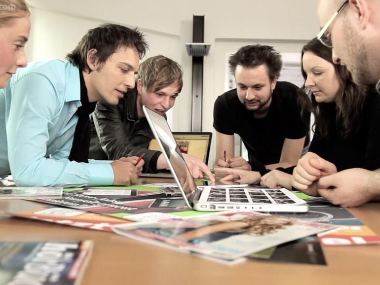 &amp;lt;b&amp;gt;Verlagsleitung, Redaktion, Layout und Vertrieb: An der Umsetzung der falkemedia-Magazine auf das iPad wird interdisziplinär gearbeitet&amp;lt;/b&amp;gt;