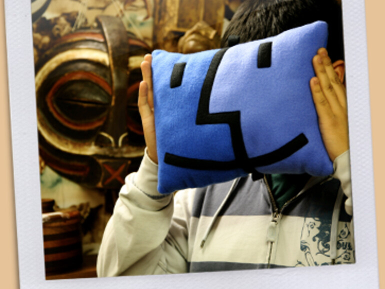 Throwboy Icon Pillow: Finder
