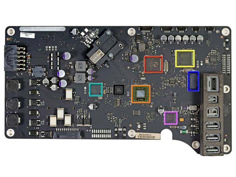 &amp;lt;b&amp;gt;Fast ein Computer: &amp;lt;/b&amp;gt;Auf Grund der vielen Anschlüsse benötigt das Thunderbolt Display eine Vielzahl Chips