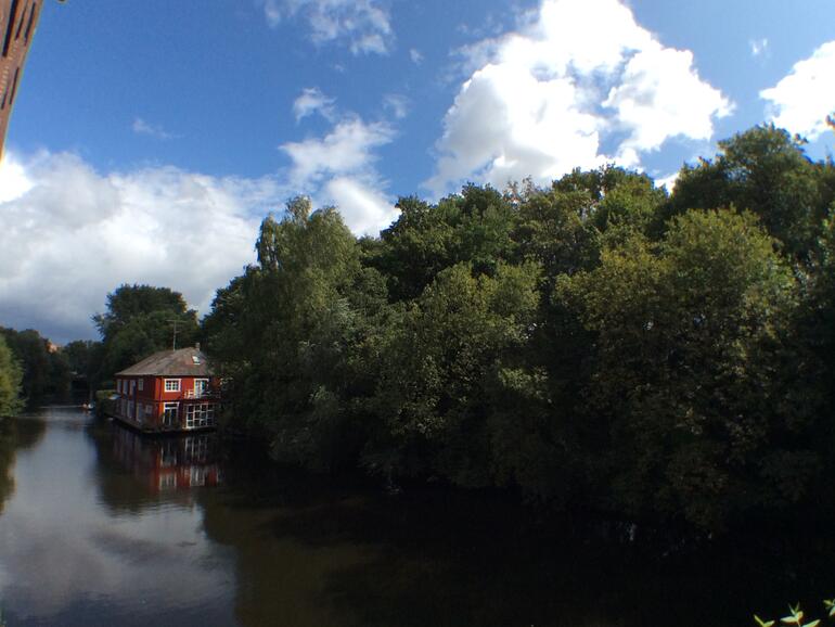 Die Olloclip-App kann das Fish-Eye-Motiv korrigieren und optimieren 