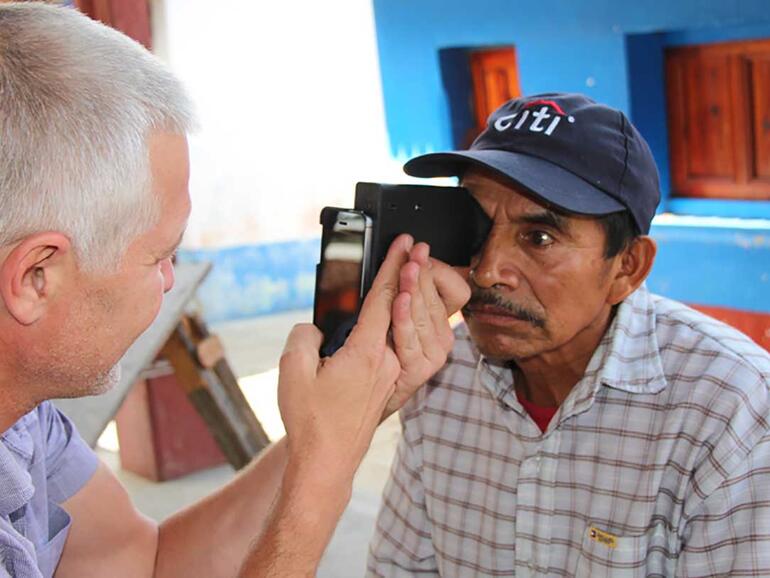 SVOne als Aufsatz für das iPhone