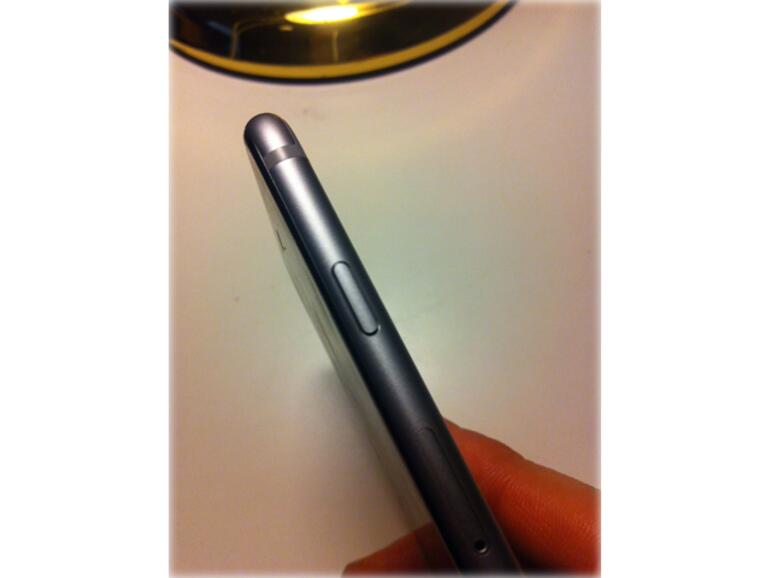 Display-Einschalttaste hat ein neues Zuhause