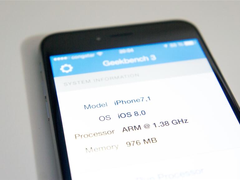 Bezüglich RAM-Ausstattung und Prozessorleistung sind das iPhone 6 und das iPhone 6 Plus gleichauf.