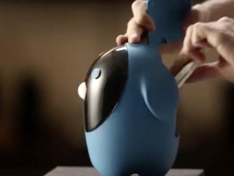 Rico bekommt ein Smartphone-Herz verpasst