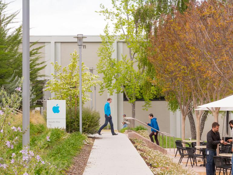 Apples Mitarbeiter haben dank Apples Geheimhaltungspolitik oft einen ungewöhnlichen Arbeitsalltag.