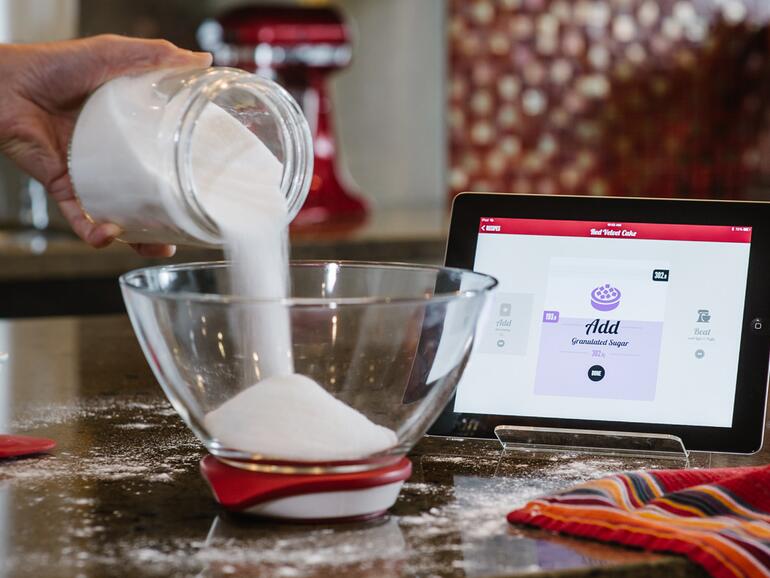 Küchenwaage Drop hilft beim Backen