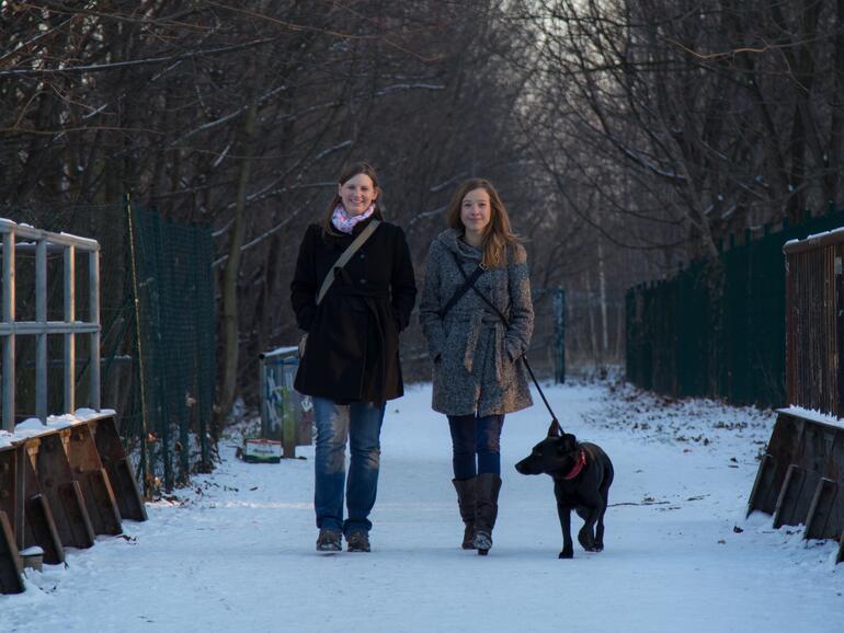 Die Gründerinnen des „Heimwegtelefons“ haben eine Idee aus Schweden aufgegriffen.