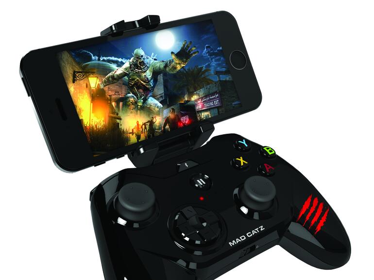 C.T.R.L.i: Mit dem C.T.R.L.i und der großen Vielzahl an iOS-Spielen im App Store werden das iPhone und das iPad zu professionellen Videospielkonsolen.