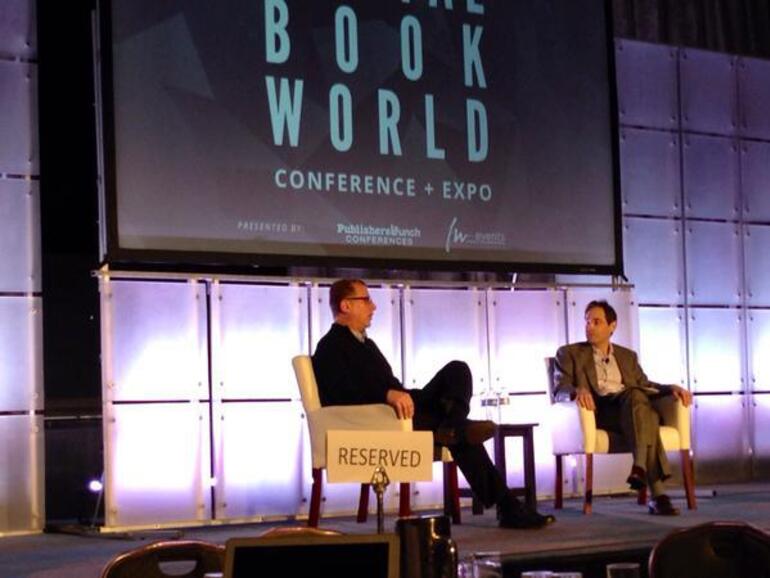 Keith Moerer geht in New York auf die Relevanz von eBooks bzw. iBooks Author ein.