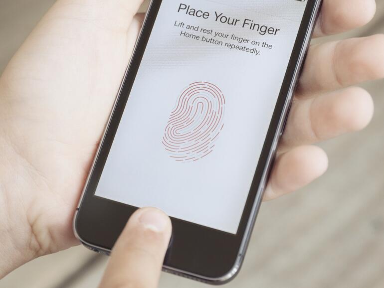 Apple könnte Fingerabdrücke über die iCloud synchronisieren.