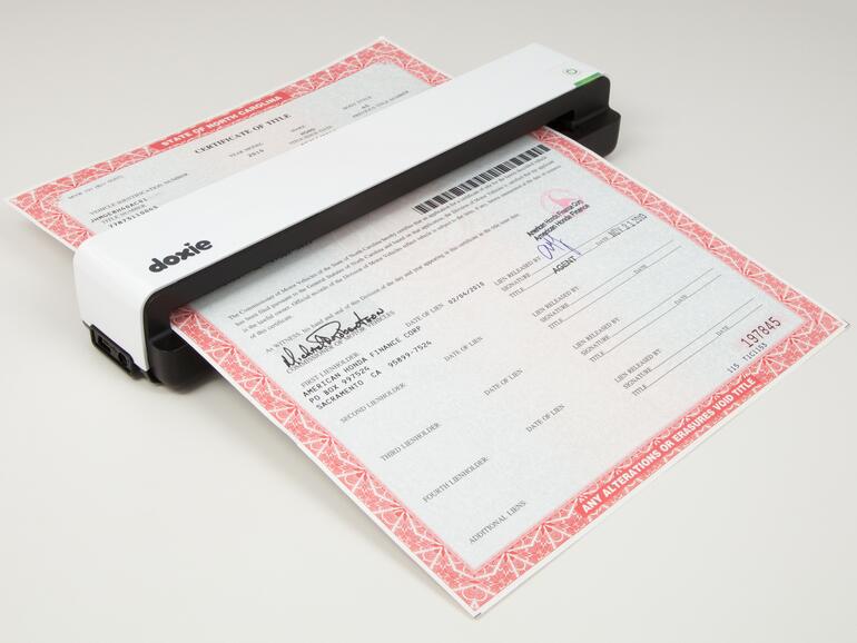 Die Qualität der Scans kann man am Gerät zwischen 300 und 600 dpi umschalten.