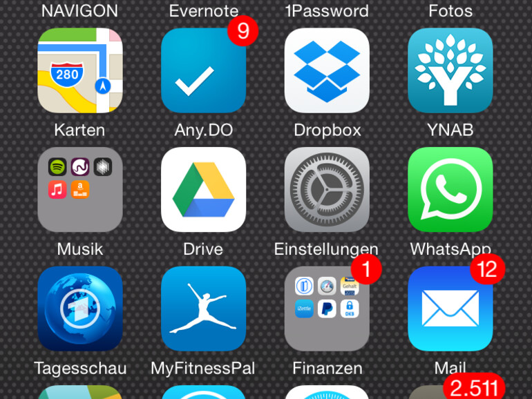 Die Möglichkeit, das eigene iPhone rufen zu können, bezahlt man nicht nur mit 99 Cent, sondern auch einem relativ nervigen roten Balken am oberen Bildschirmrand.