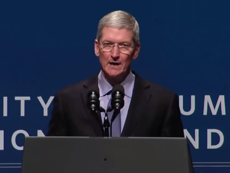 Cook verpasste den Sicherheitsfanatikern der US-Geheimdienste eine metaphorische Ohrfeige