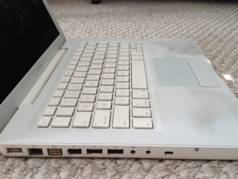 Gruselig ist allerdings in erster Linie der Zustand des Geräts, für das der Verkäufer 6.000 US-Dollar erhalten hat.