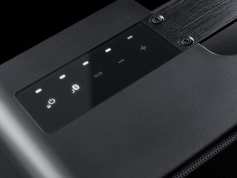 Sensortasten zur Lautstärkeregelung, Bluetooth-Koppelung und Annahme von Telefongesprächen