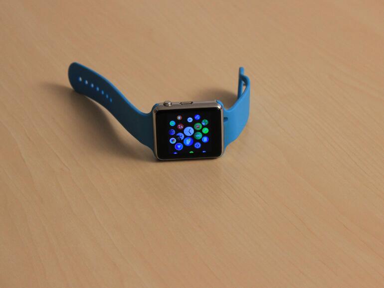 Allerdings musste das Unternehmen bei der Uhr überall sparen