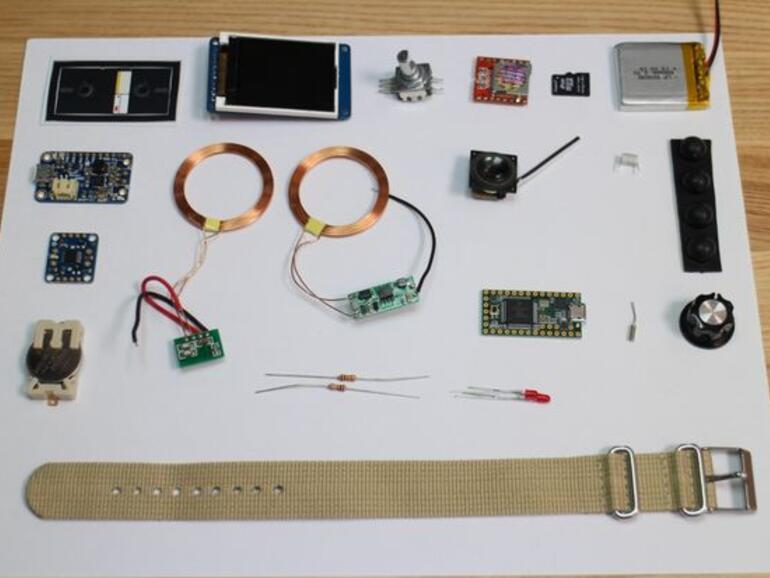 Notwendiges Zubehör, um die Apple II-Smartwatch nachzubauen