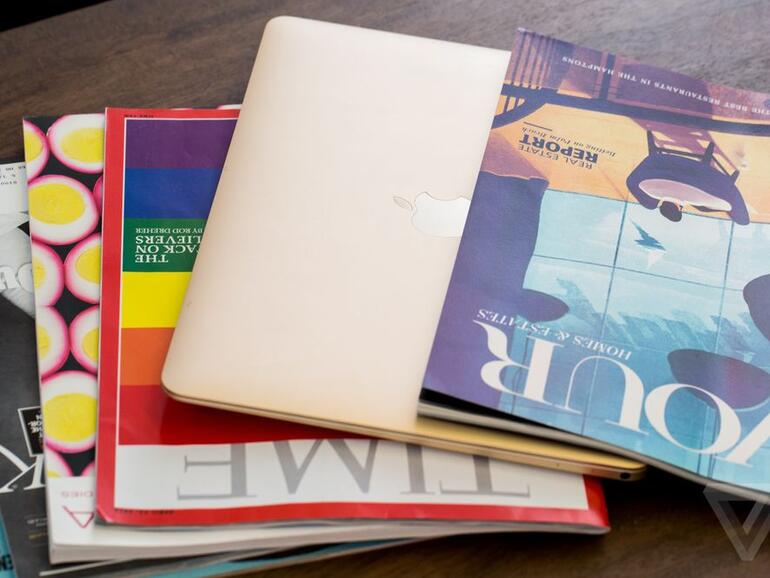 Fällt unter Zeitschriften kaum auf - so schlank ist es