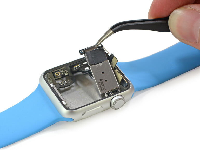 Selbstverständlich hat iFixit seine Apple Watch Sport nicht genutzt, sondern zerlegt