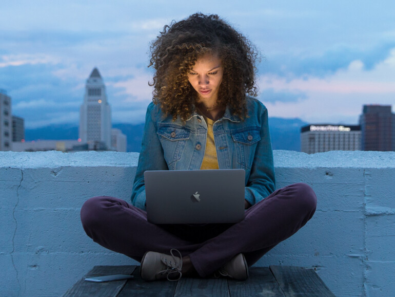 Apples neues MacBook will den Nutzer von Kabeln befreien