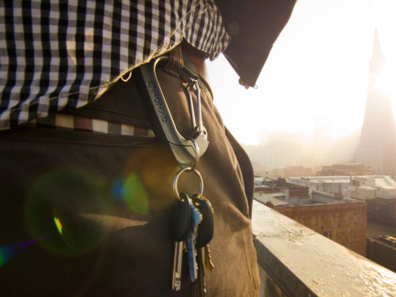 Wenn Sie viel unterwegs sind, sollten Sie eines dieser praktischen Lade- und Synchronisationskabel nutzen.