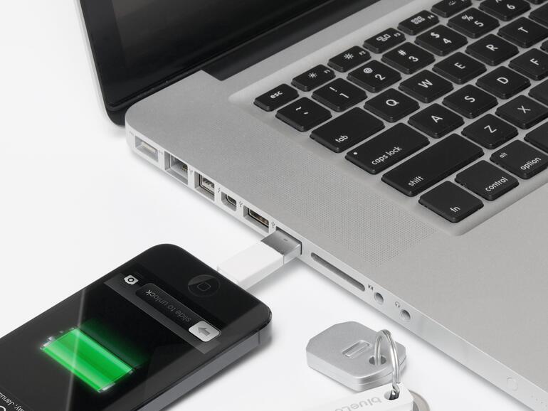 Der BlueLounge Kii ist ein ähnliches Produkt wie der NomadKey, ist aber weniger auffällig.