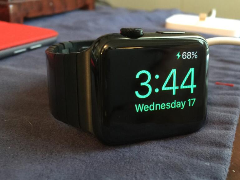 Die erste Generation der Apple Watch hängt noch sehr am iPhone