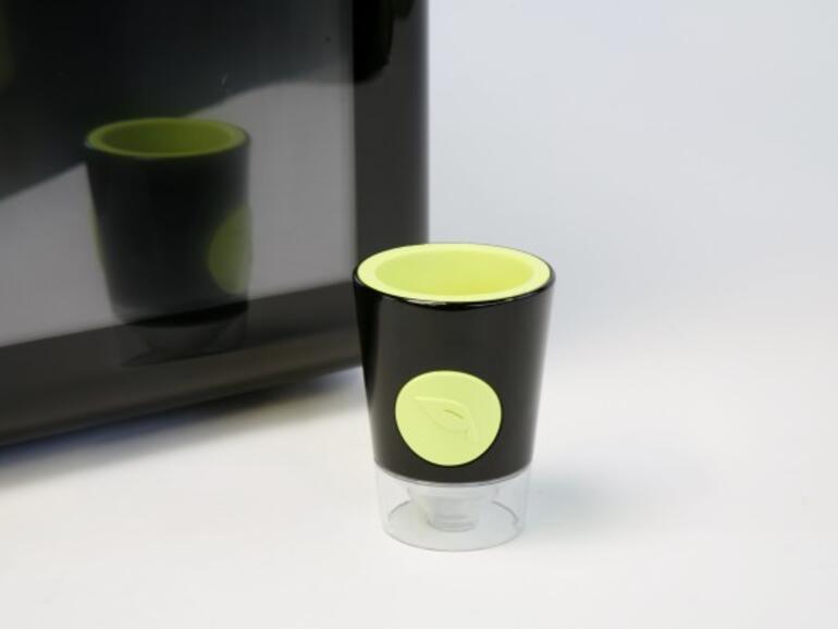 Nourish-Pulverbecher