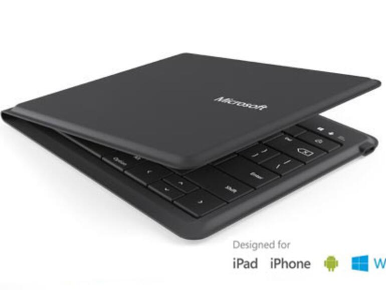 Das Universal Foldable Keyboard lässt sich klein zusammenfalten