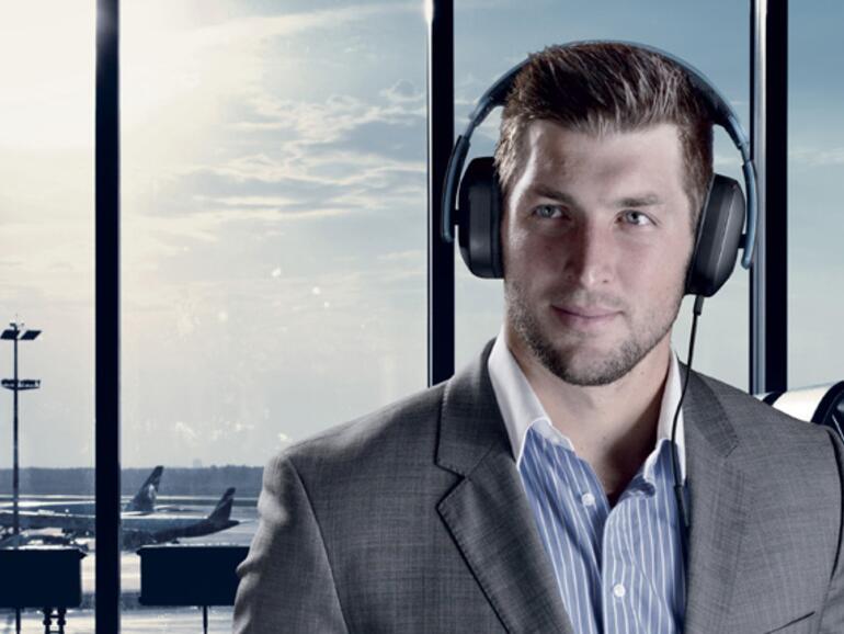 Business &amp; Travel

Für diejenigen, die viel auf geschäftlichen oder privaten Reisen unterwegs sind, bieten sich insbesondere On-Ears an. Dank dieser kann sich komplett auf seine Musik konzentrieren und den stressigen Alltag um sich herum...