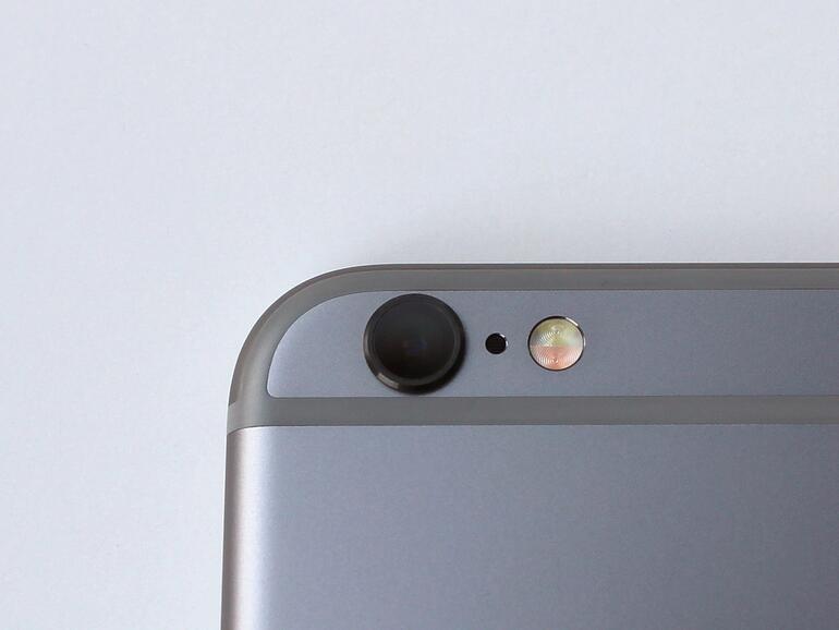 Die Kamera liefert Fotos mit 12 Megapixel, Live-Bilder und 4K-Videos. Panoramabilder dürfen jetzt bis zu 63 Megapixel haben (statt 43 beim iPhone 6).