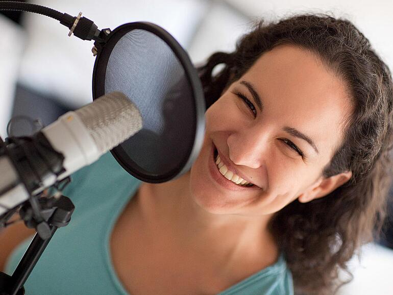 Annik Rubens ist Podcasterin der ersten Stunde. Sie findet die Nische super, weil es eben für jeden eine Nische gebe, sowohl für die Macher als auch für die Hörer.