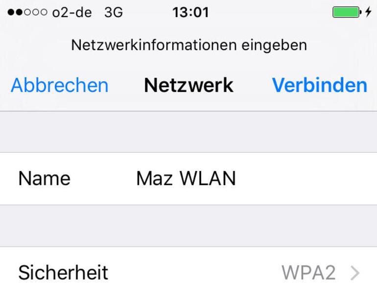 Im heimischen WLAN lässt sich vieles schneller erledigen, außerdem schont es den mobilen Datentarif. Wenn du dich nicht schon im Installationsassistenten angemeldet hast, hole das in den WLAN-Einstellungen nach. Unsichtbare Netze konfigurierst du unter „Anderes“ (im Bild).