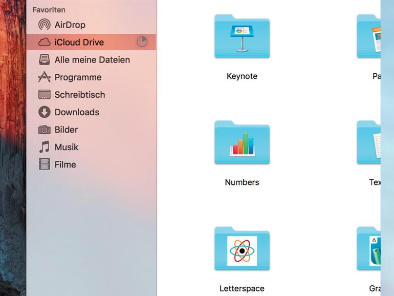Der Finder unter El Capitan zeigt an, wenn Dateien von oder in die iCloud synchronisiert werden.