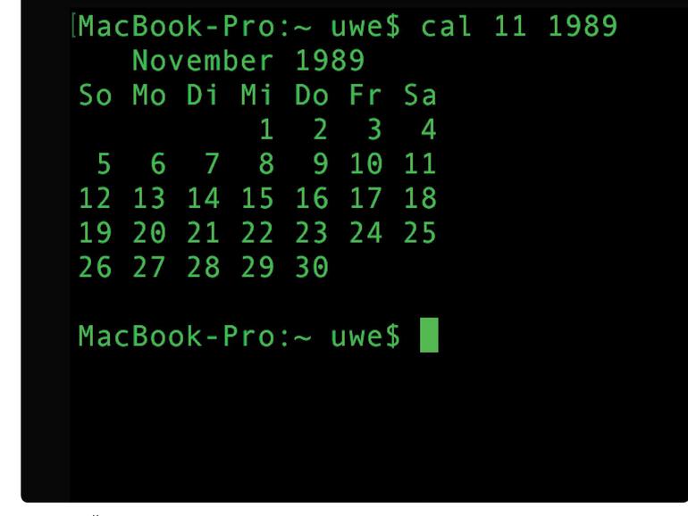 Mit „cal“ finden Sie den Wochentag eines historischen Ereignisses heraus.