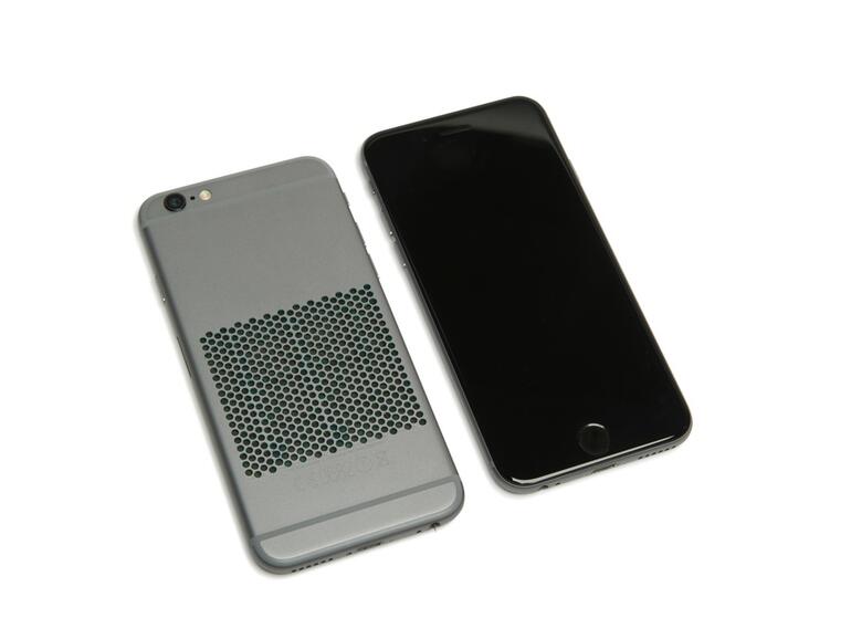 Modifiziertes iPhone 6 mit Brennstoffzelle