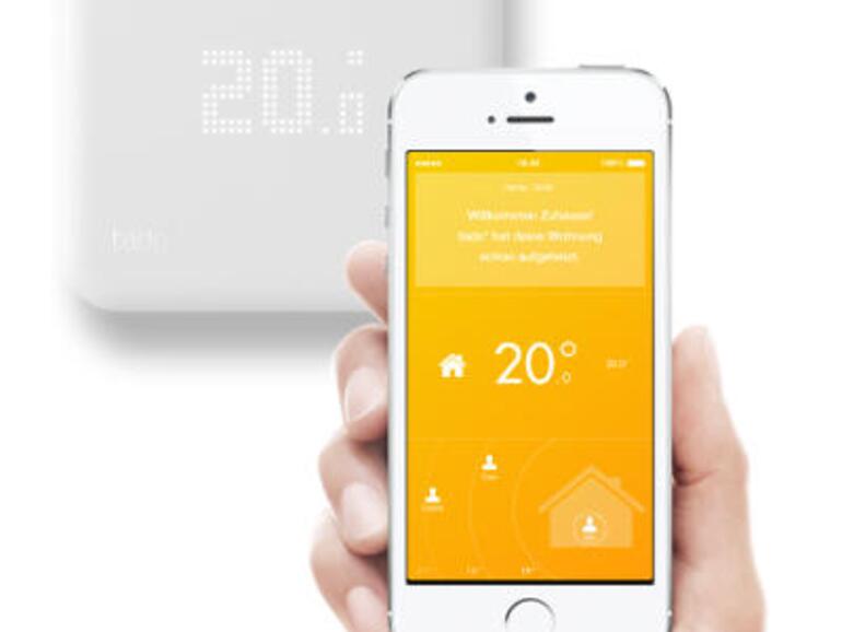 Die Tado-App zeigt, wer gerade wie weit von der Wohnung entfernt ist. Wenn keiner zu Hause ist, wird die Heizung automatisch heruntergeregelt.