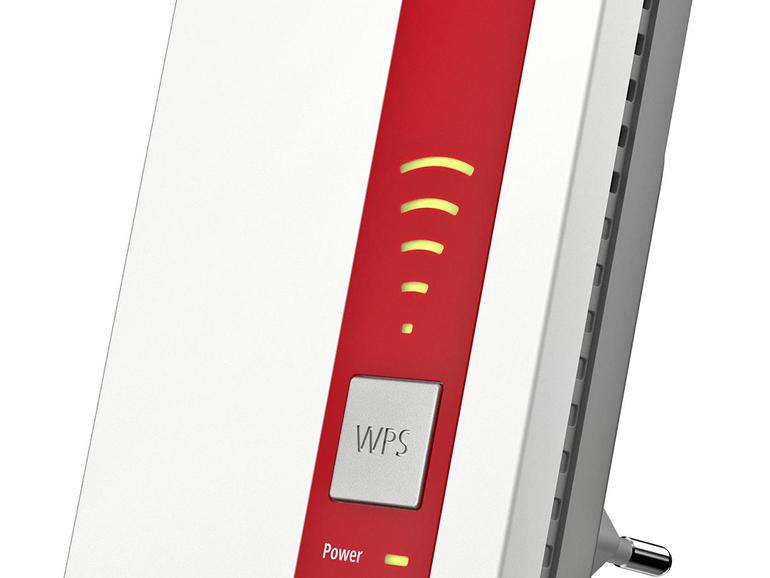 Der Fritz WLAN Repeater 1750E erfüllt auch hohe Ansprüche: 802.11ac (1,3 MBit/s), Dual-WLAN mit 2,4 und 5 GHz sowie Gigabit-Ethernet.
erfüllt auch hohe Ansprüche: 802.11ac (1,3 MBit/s), Dual-WLAN mit 2,4 und 5 GHz sowie Gigabit-Ethernet.